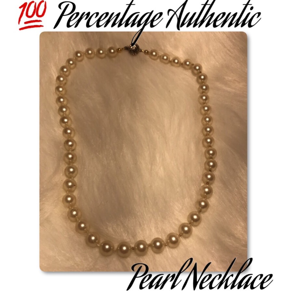 BOGO💯 percent authentic pearl Necklace
